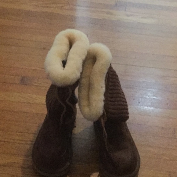 Ugg boots! - Picture 3 of 4